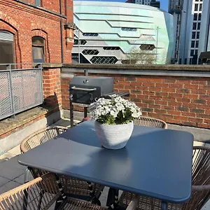 Townhouse With Private Roof Garden Sleeps 4 Leeds (West Yorkshire)